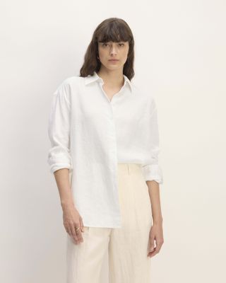 The linen boyfriend shirt