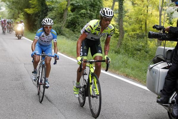 Patrik Sinkewitz (ISD - Neri) and Domenico Pozzovivo (Colnago - CSF Inox) form the day's decisive break.