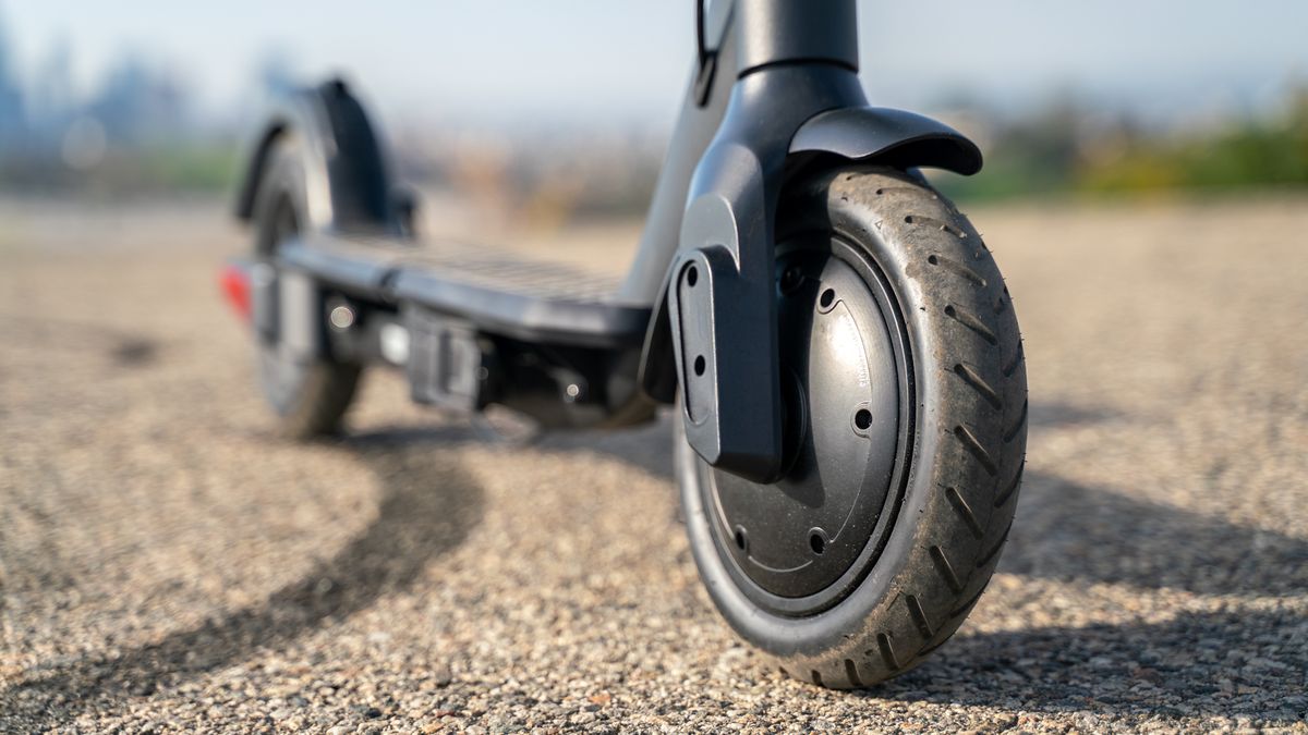 Riley Scooters RS3 review escooter of the future or the precursor to