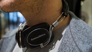 Bowers and Wilkins P5 Series 2 review