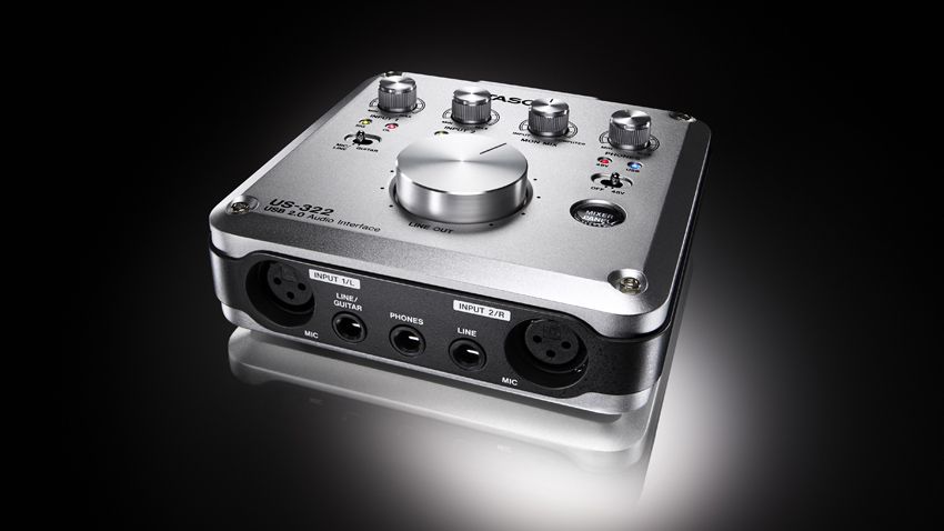 Tascam US-322.