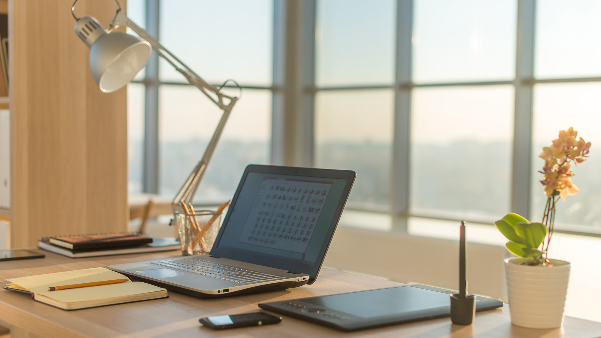 Tidy desk