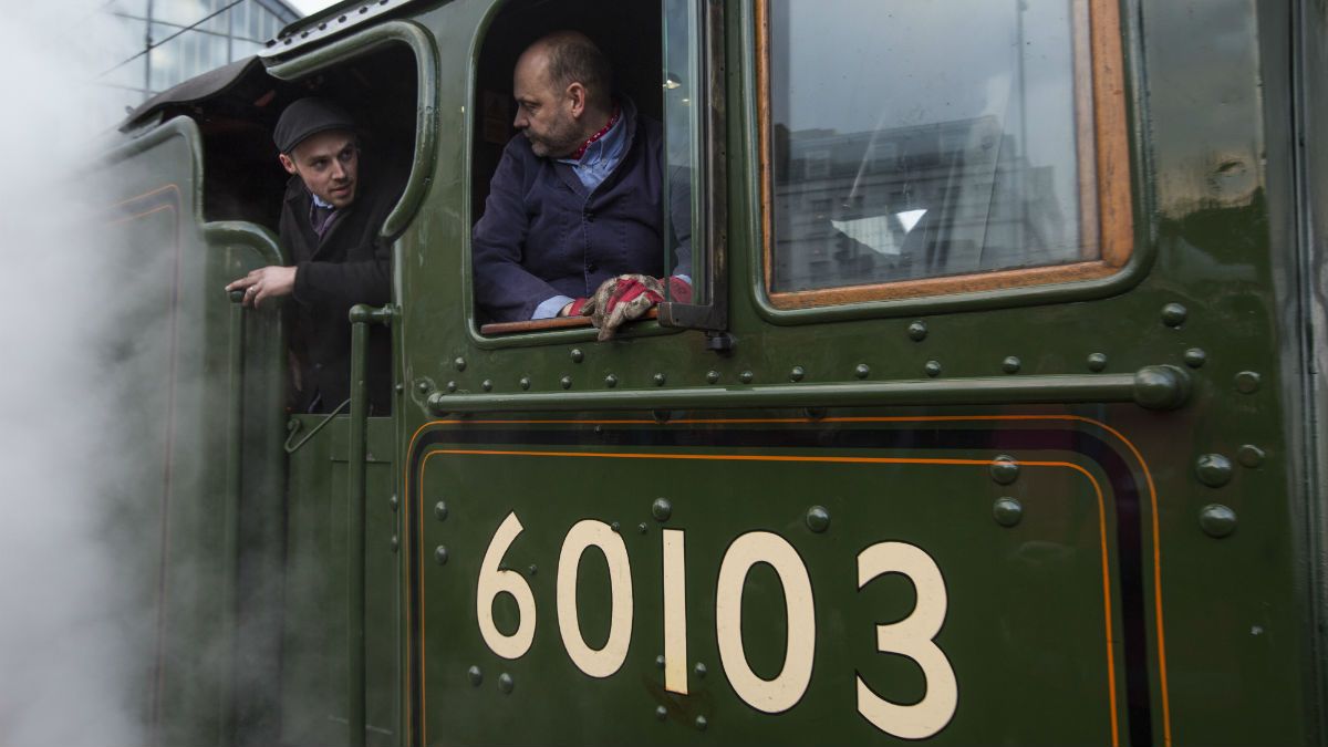 Full Steam Ahead: How the Railways Made Britain