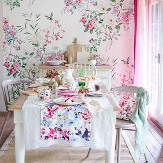 dining room with dining table and chair