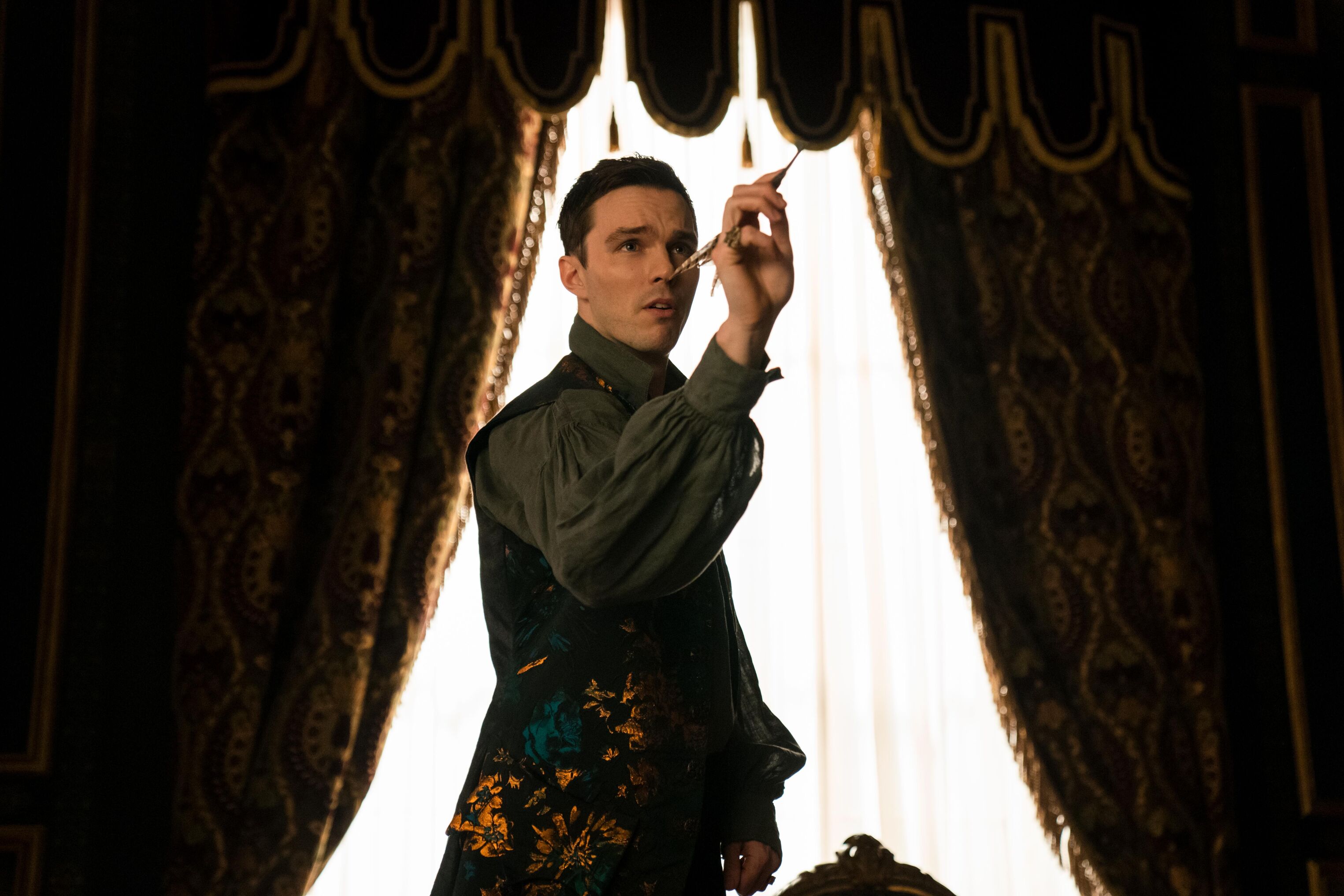 TV tonight Peter plans a party without rival in a bid to outdo Catherine.