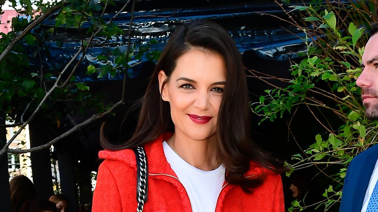 new york, ny november 04 katie holmes is seen in tribeca on november 4, 2019 in new york city photo by raymond hallgc images