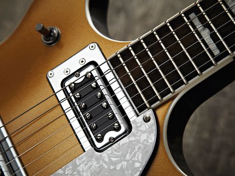 …but there's no messing with its impressive Blacktop Filter'Tron humbuckers.