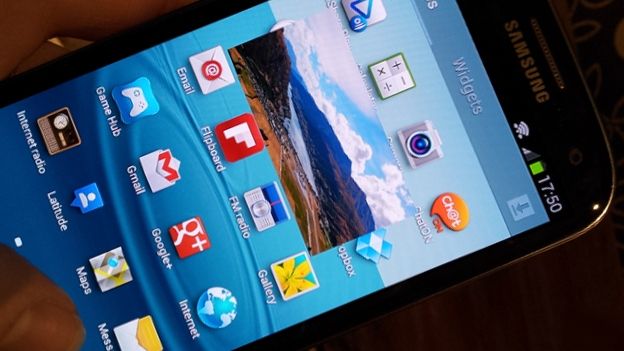 Samsung Galaxy S3 hands-on pictures
