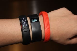Fitbit Force vs Nike FuelBand
