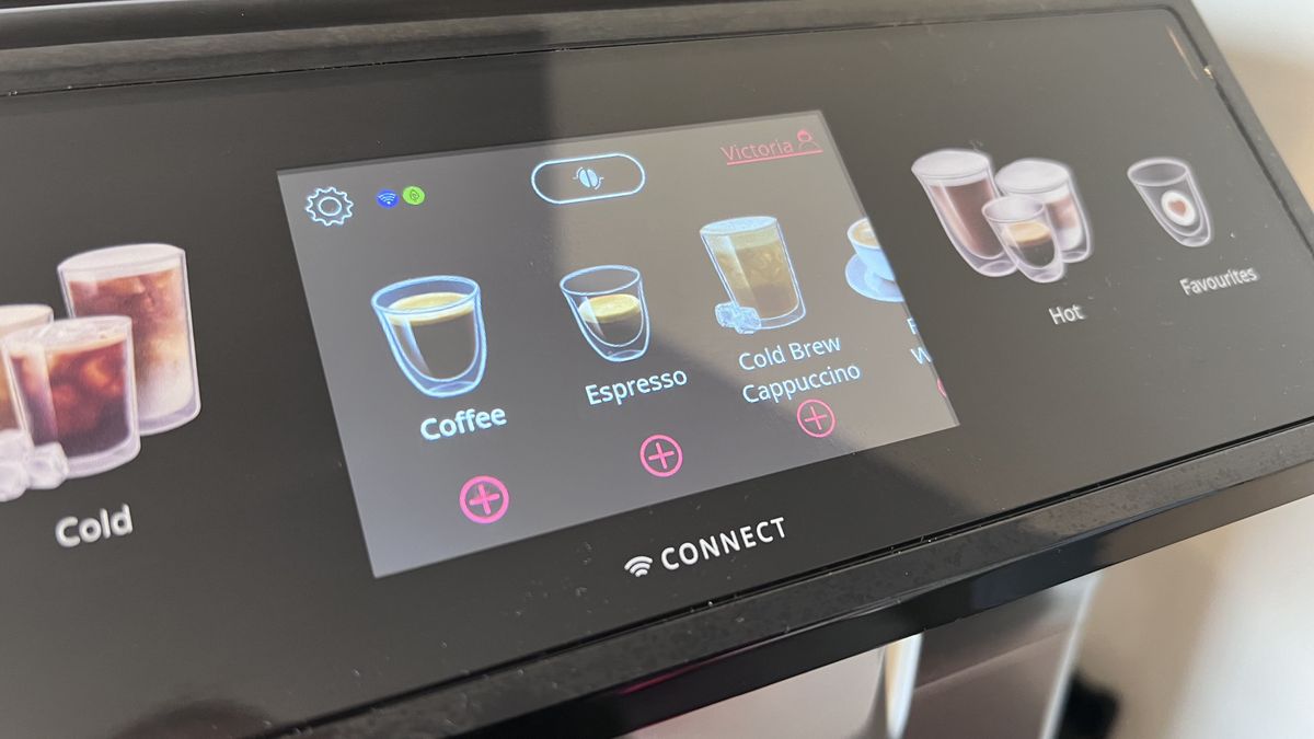 De'Longhi Eletta Explore touch screen with coffee types