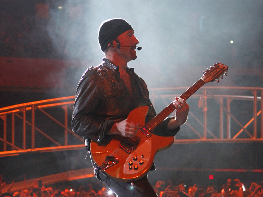U2
