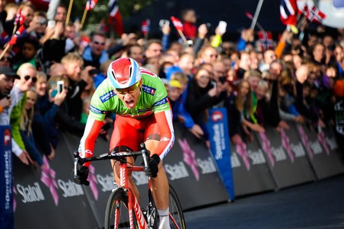 Alexander Kristoff wins the stage