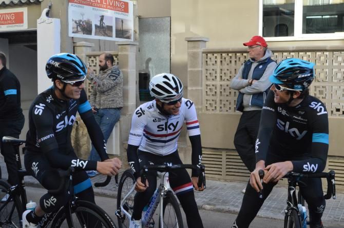 Swift, Kennaugh and Thomas gather before a ride