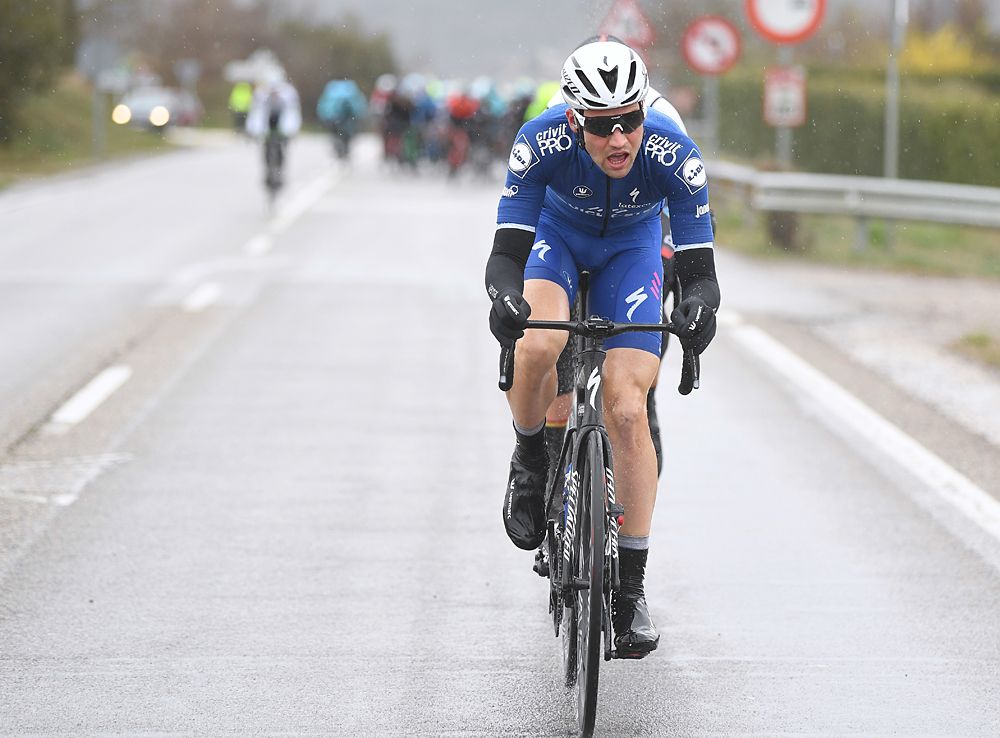 Maximilian Schachmann (Quick-Step Floors) wins stage 6 of the Volta a Catalunya.
