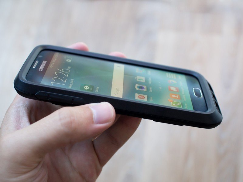 Pelican Voyager case for Galaxy S6