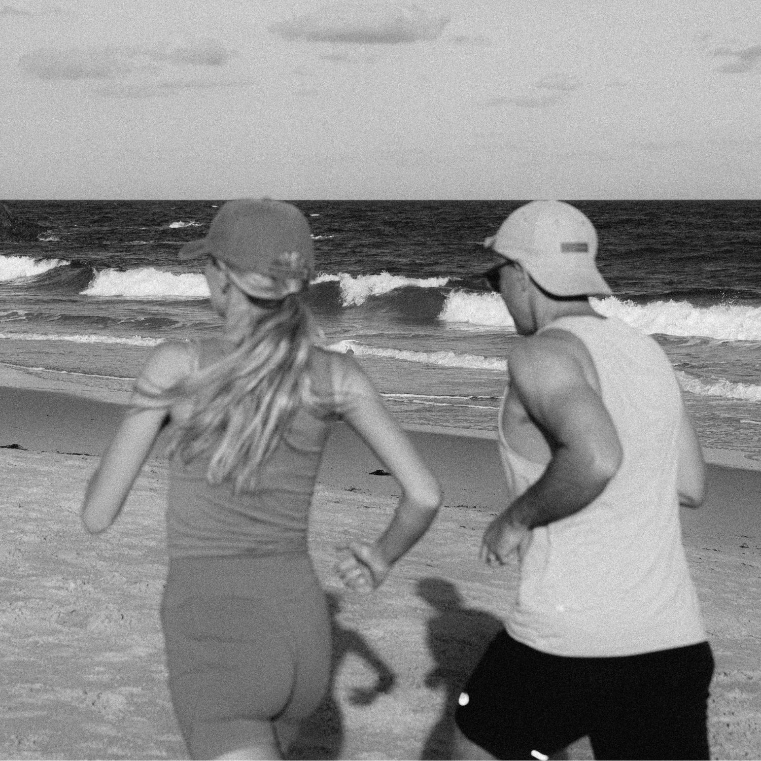 Trail running: on the beach and on the shore