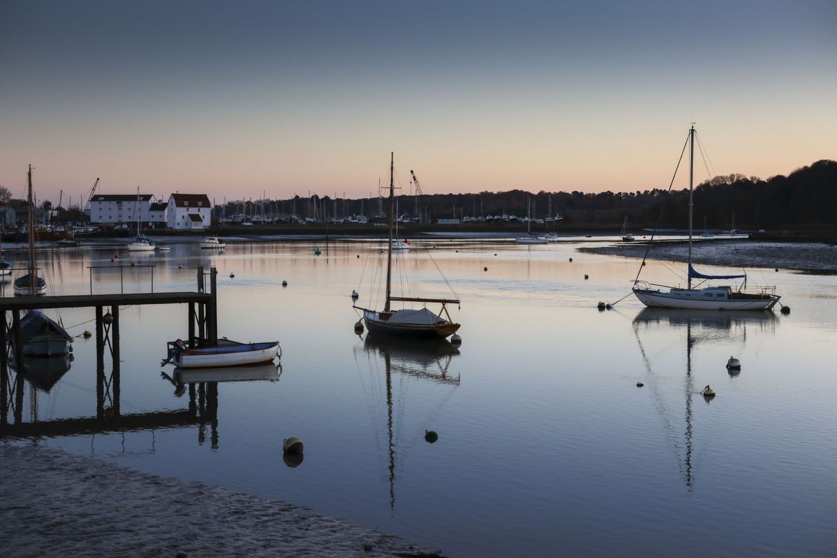 The PowerShot G1 X Mark III's auto white balance system delivers some pleasing colors
