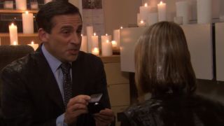 Michael proposes to Holly on The Office