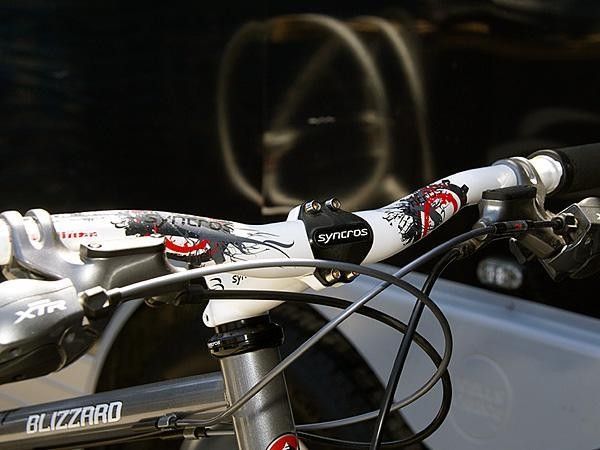 Bars and stems are similarly finished for a nice unified look.