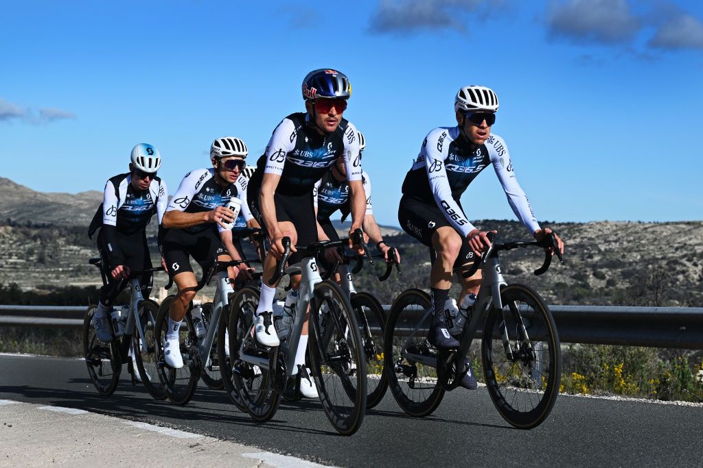 Tom Pidcock riding with his new Q36.5 teammates at the squad&#039;s pre-season training camp in Spain