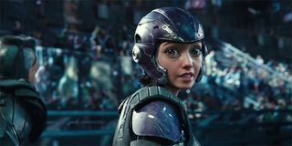 Rosa Salazar as Alita playing Motorball in Alita Battle Angel