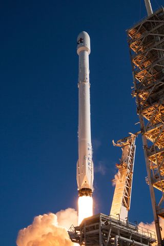 SpaceX Faclon 9 rocket launch
