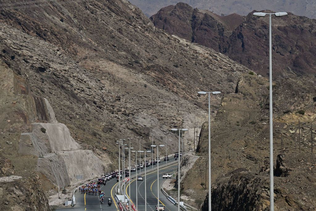 The peloton in the early stages of stage five of the UAE Tour 2024