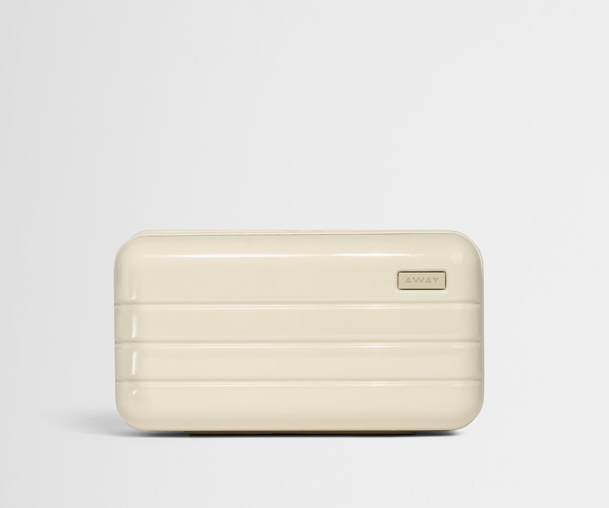 Travel Glasses Case in Salt White (gloss)