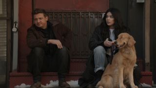 Clint Barton (Jeremy Renner) and Kate Bishop (Hailee Steinfeld) with Pizza Dog in Hawkeye