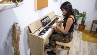 Roland offers free piano lessons with Pianote