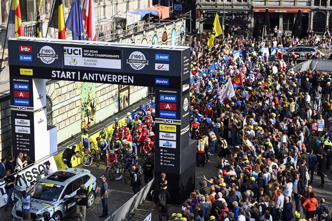 2021 UCI Road World Championships Flanders - Women Elite Road Race - Antwerp - Leuven 268,3 km - 26/09/2021 - Scenery - Start - photo Nico Vereecken/PN/BettiniPhoto&Acirc;&copy;2021