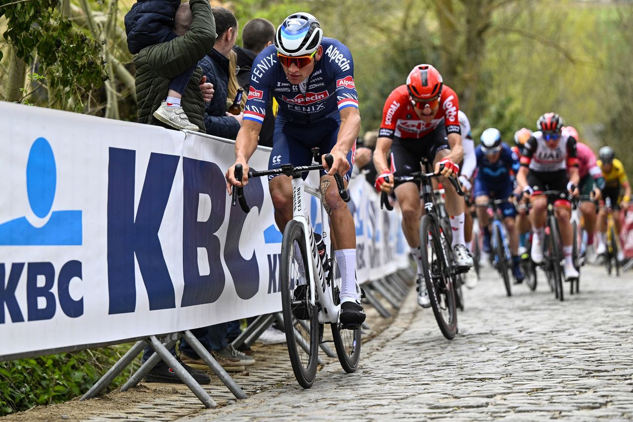 Ronde van Vlaanderen 2022 - Tour of Flanders - 106th Edition - Antwerp - Oudenaarde 272,5 km - 03/04/2022 - Mathieu Van Der Poel (NED - Alpecin - Fenix) - photo Gregory Van Gansen/SprintCyclingAgency&Acirc;&copy;2022