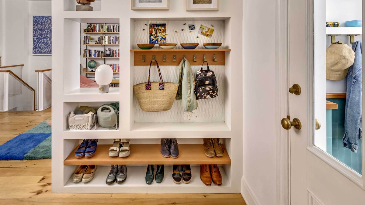 Closet Boot Storage Design Ideas