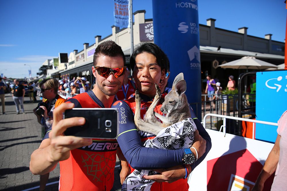 A kangaroo selfie for Visconti and Yukiya Arashiro