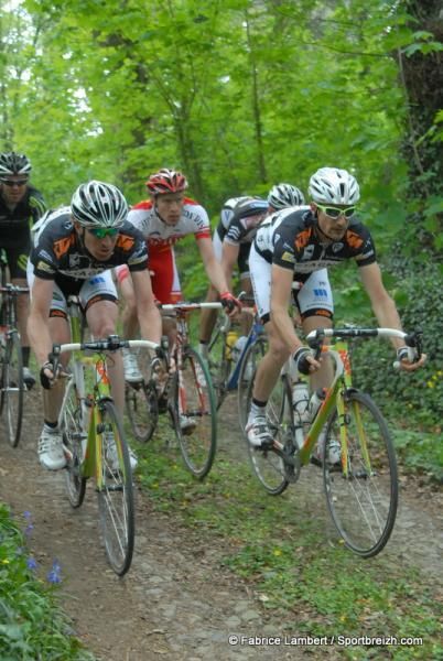 Bretagne - Schuller teammates Eric Berthou and Ga&euml;l Malacarne on a challenging dirt road sector.