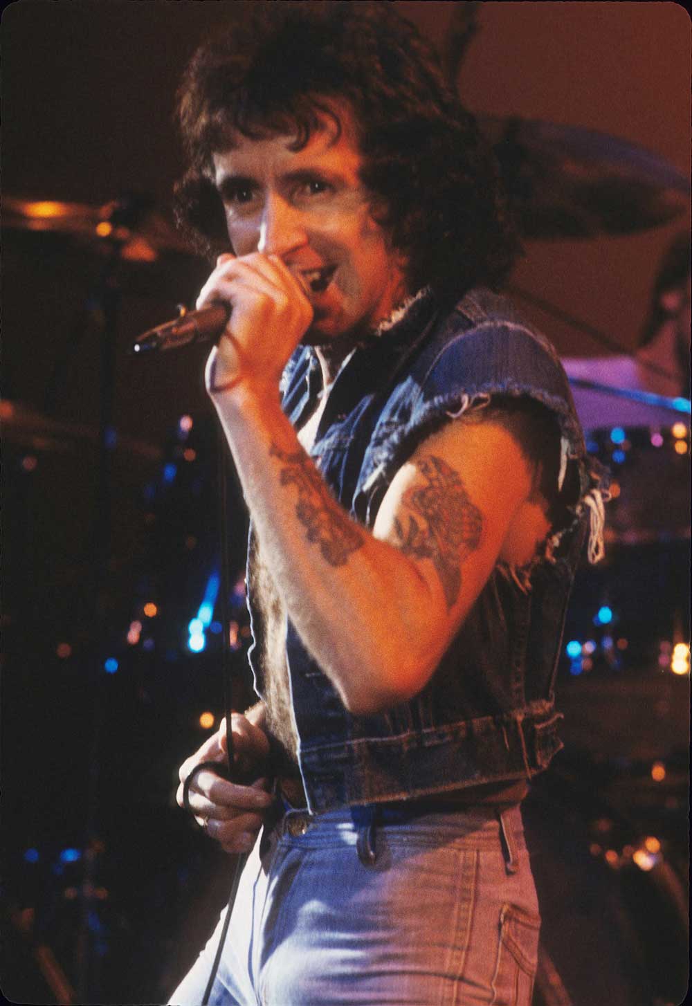 Bonn Scott onstage