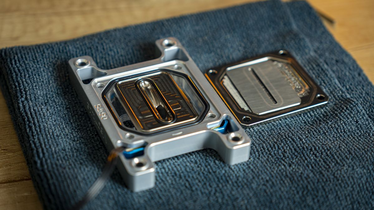 Blue Shift, Spectre III PC Build
