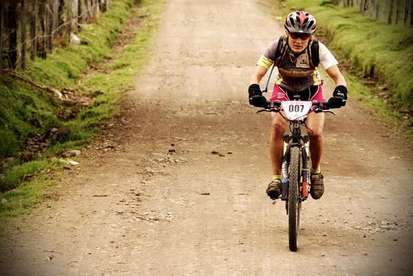 Louise Kobin en route on stage 3.