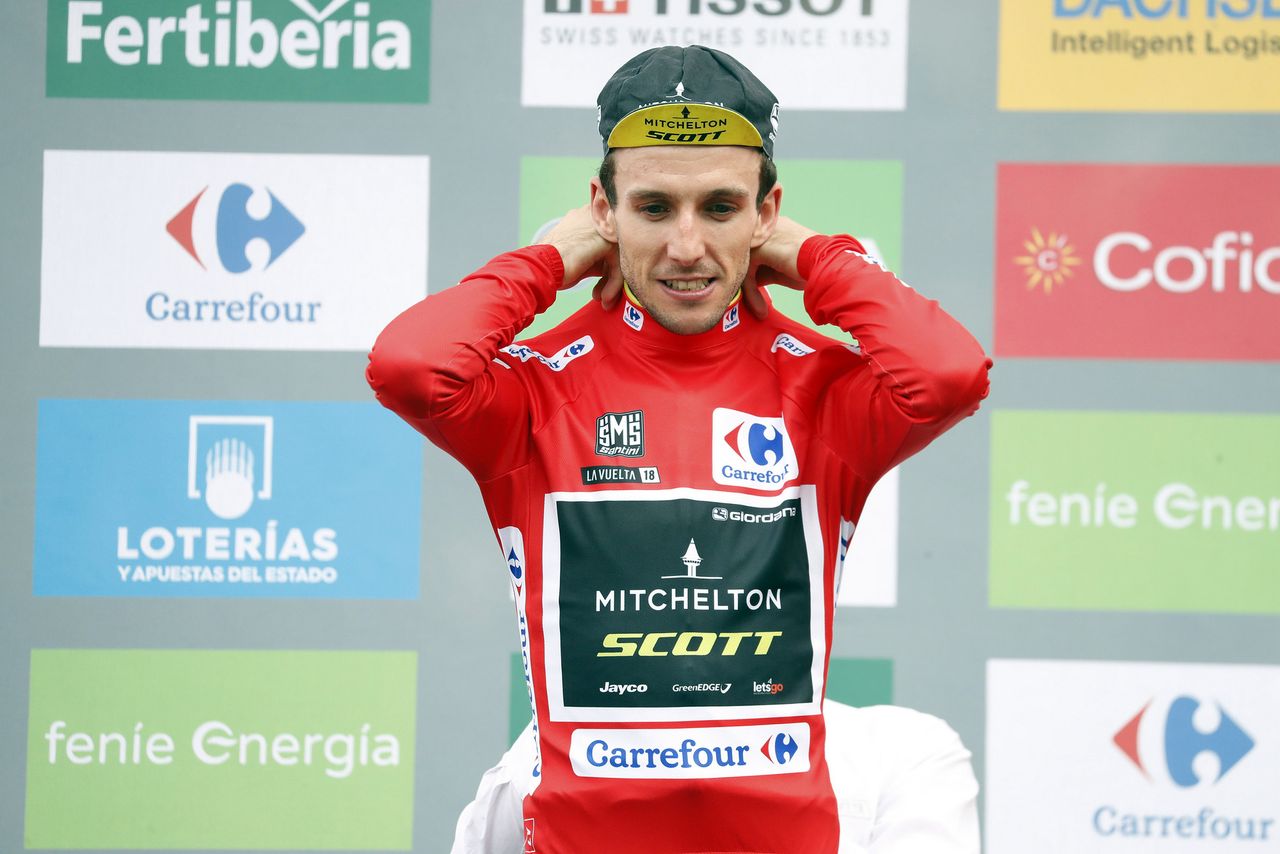 Simon Yates (Mitchelton-Scott) relieved in red