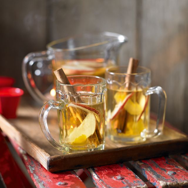 This festive mulled cider is the best alternative for people who don't like mulled wine