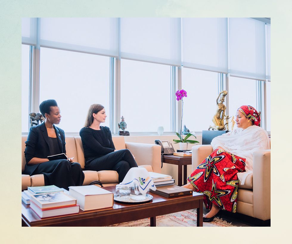 elizabeth nyamayaro anne hathaway