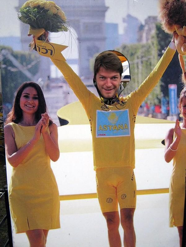 Will Cyclingnews reporter Brecht Decaluw&eacute; be in yellow in Paris?
