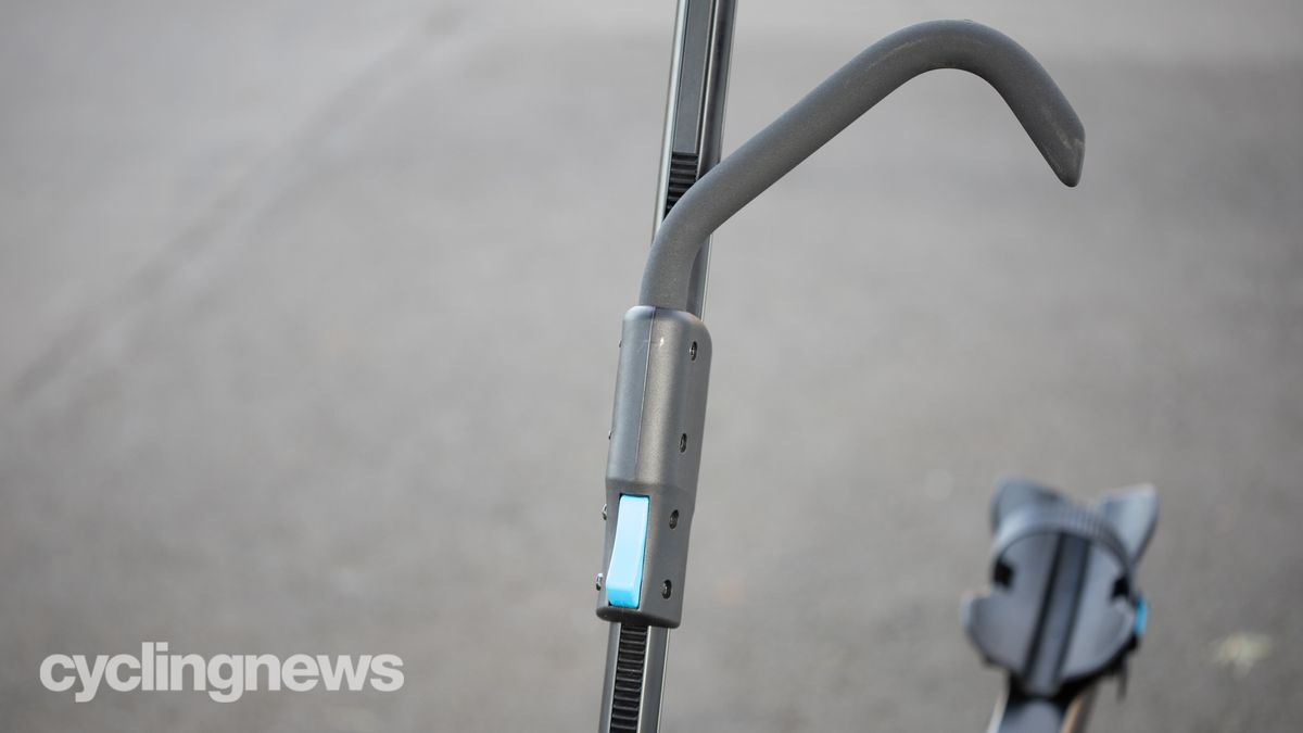 Rockymounts MonoRail Solo hitch bike rack detail of load arm