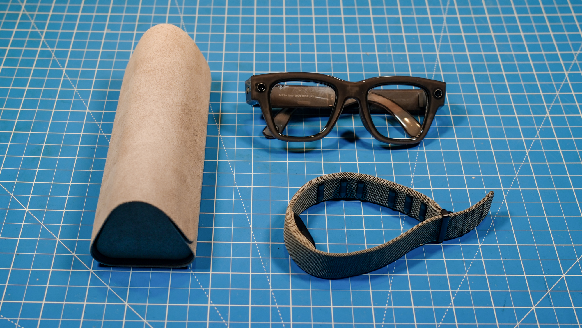 Meta Ray-Ban Display with case and Neural Band