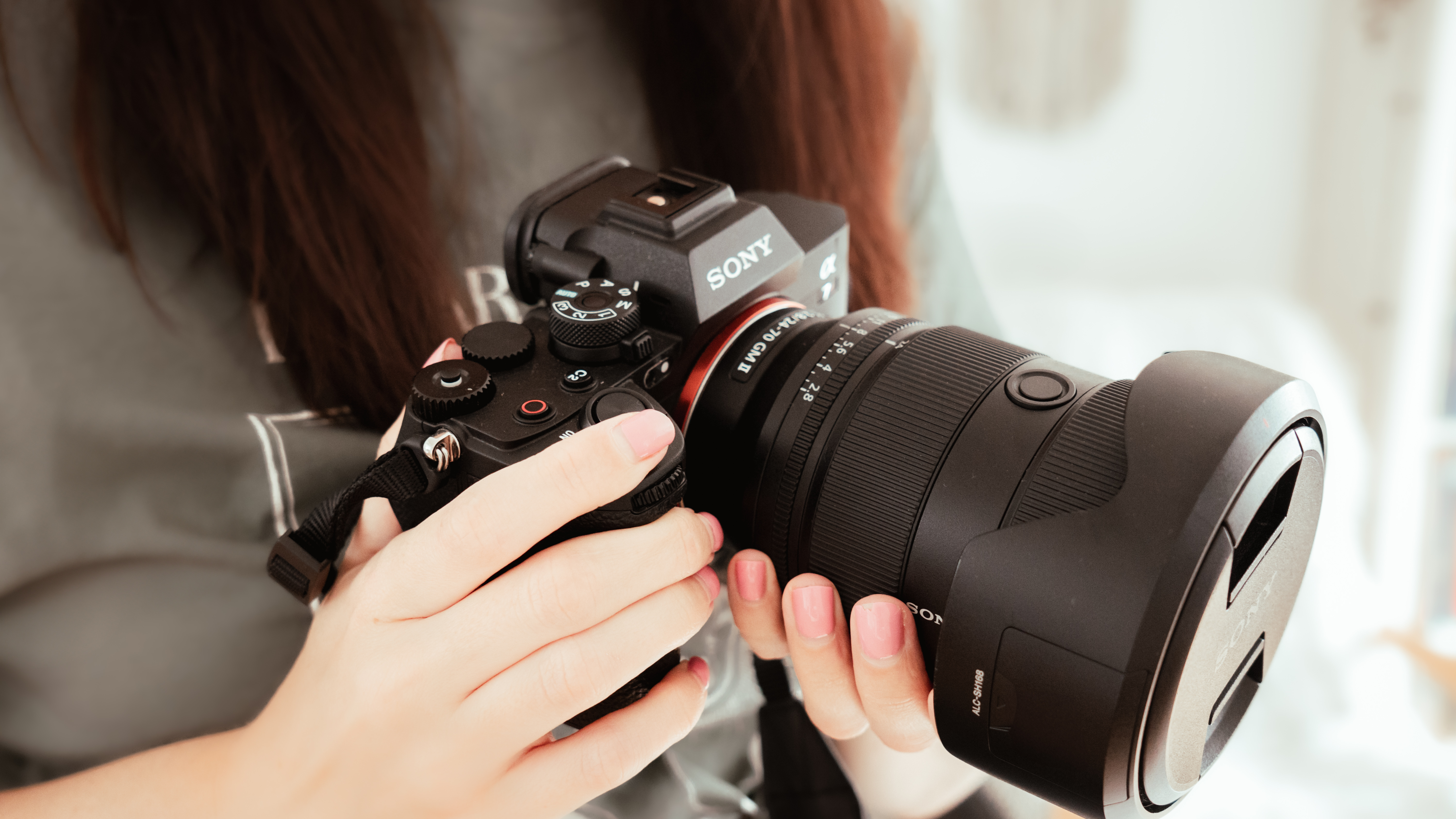 SONY a7R IV vs SONY a7R III Which Camera SHOULD You BUY? 