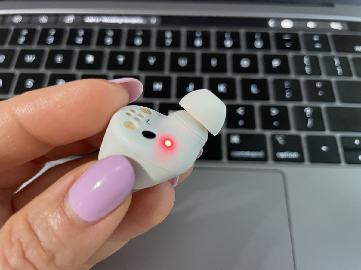 Sennheiser Momentum True Wireless 2 Underside