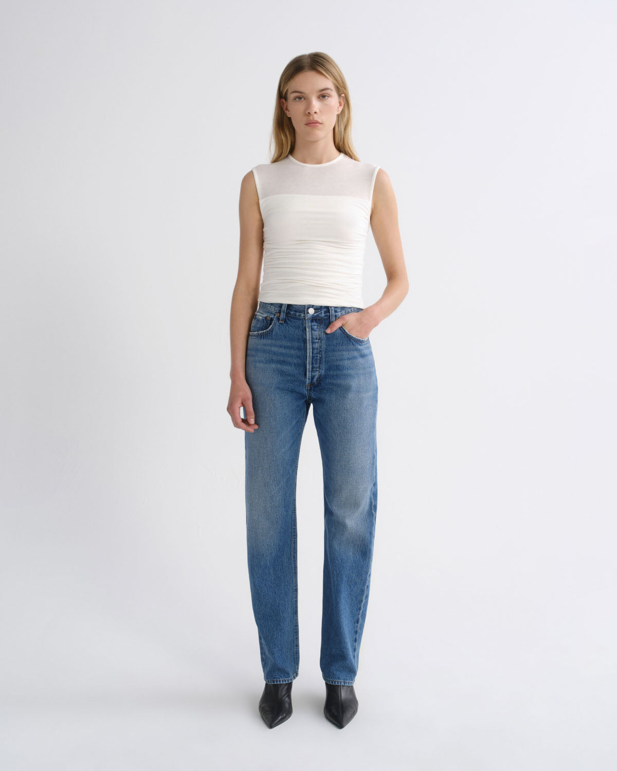 90's Pinch Waist High Rise Straight Long (weightless) in Circulate - 23 / Circulate