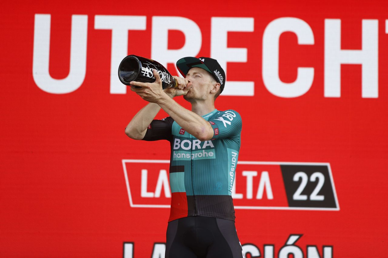 Vuelta Espana 2022 77th edition 2nd stage sHertogenbosch Utrecht 1751 km 20082022 Sam Bennett IRL Bora Hansgrohe photo Rafa GomezSprintCyclingAgency2022