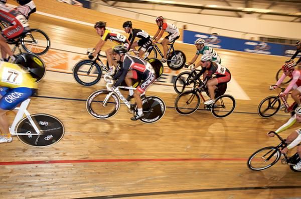 The Men's point race, part of the omnium