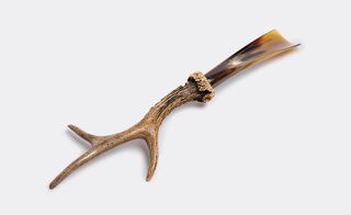the stag antler handled shoehorn
